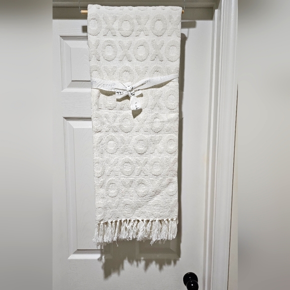 NICOLE MILLER HOME Reversible Valentine's Decorative Fringed Throw - Picture 2 of 5